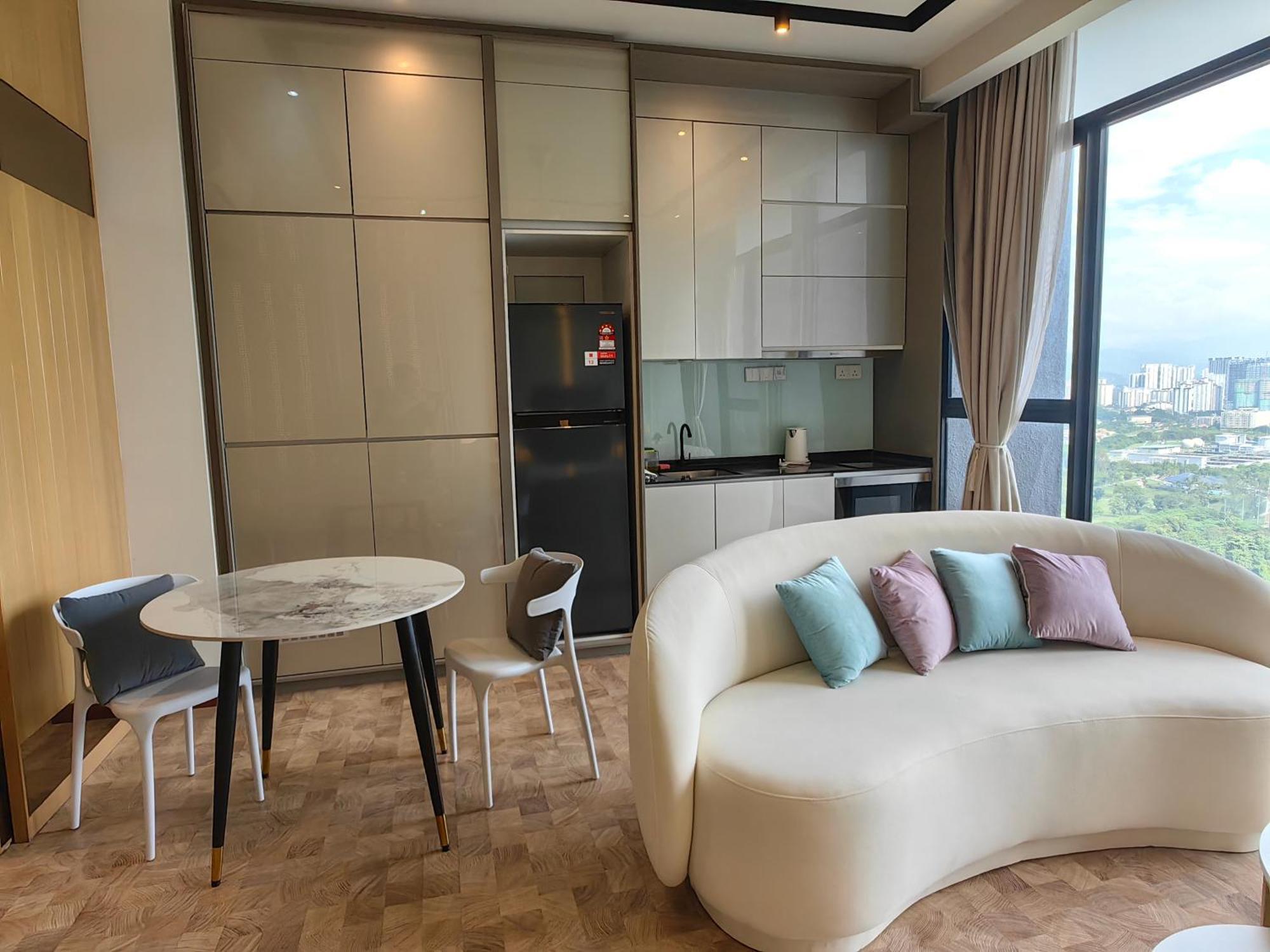 Expressionz Designer Suites Host By Aurora Premium Stay Kuala Lumpur Eksteriør bilde