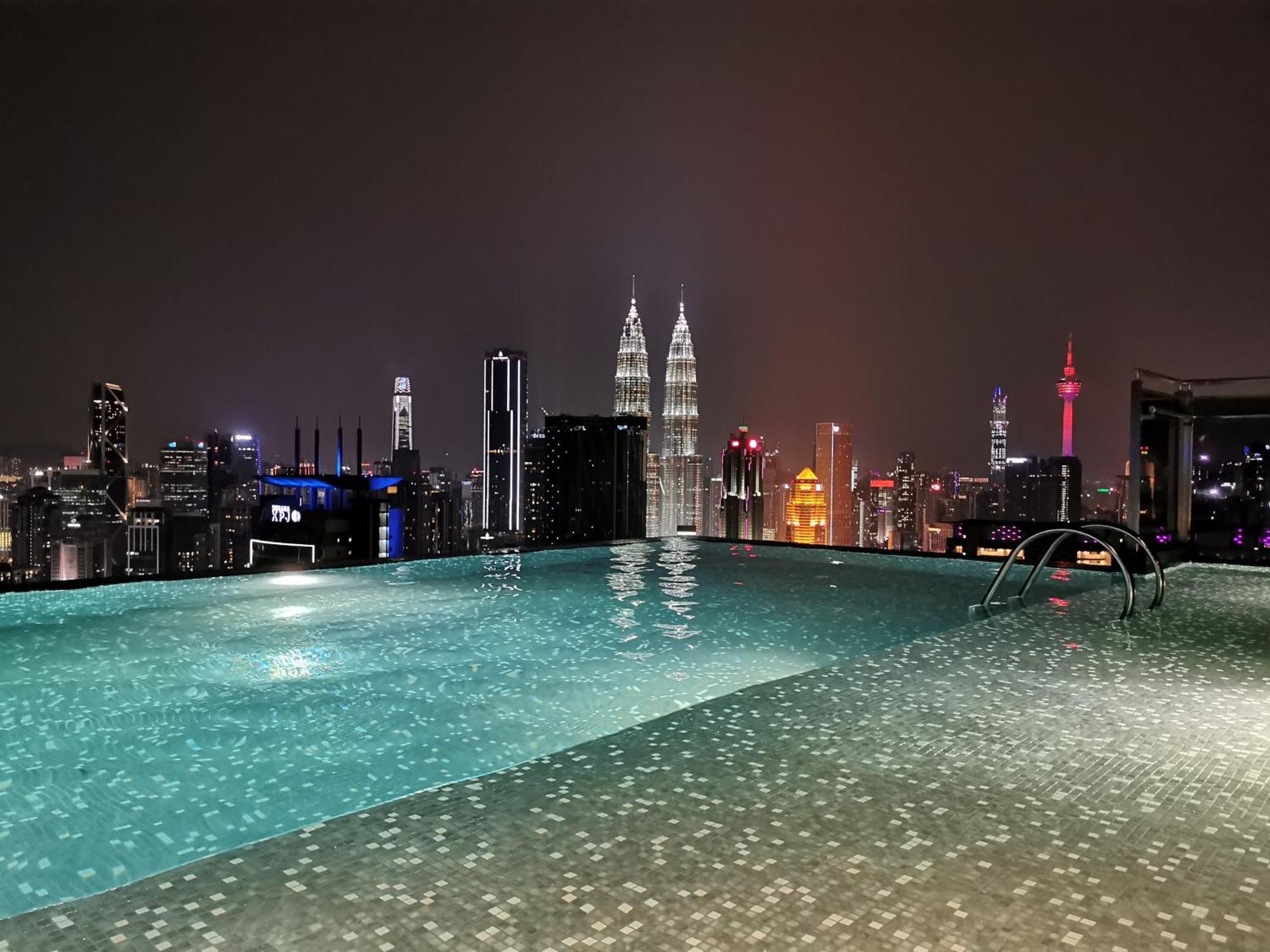 Expressionz Designer Suites Host By Aurora Premium Stay Kuala Lumpur Eksteriør bilde