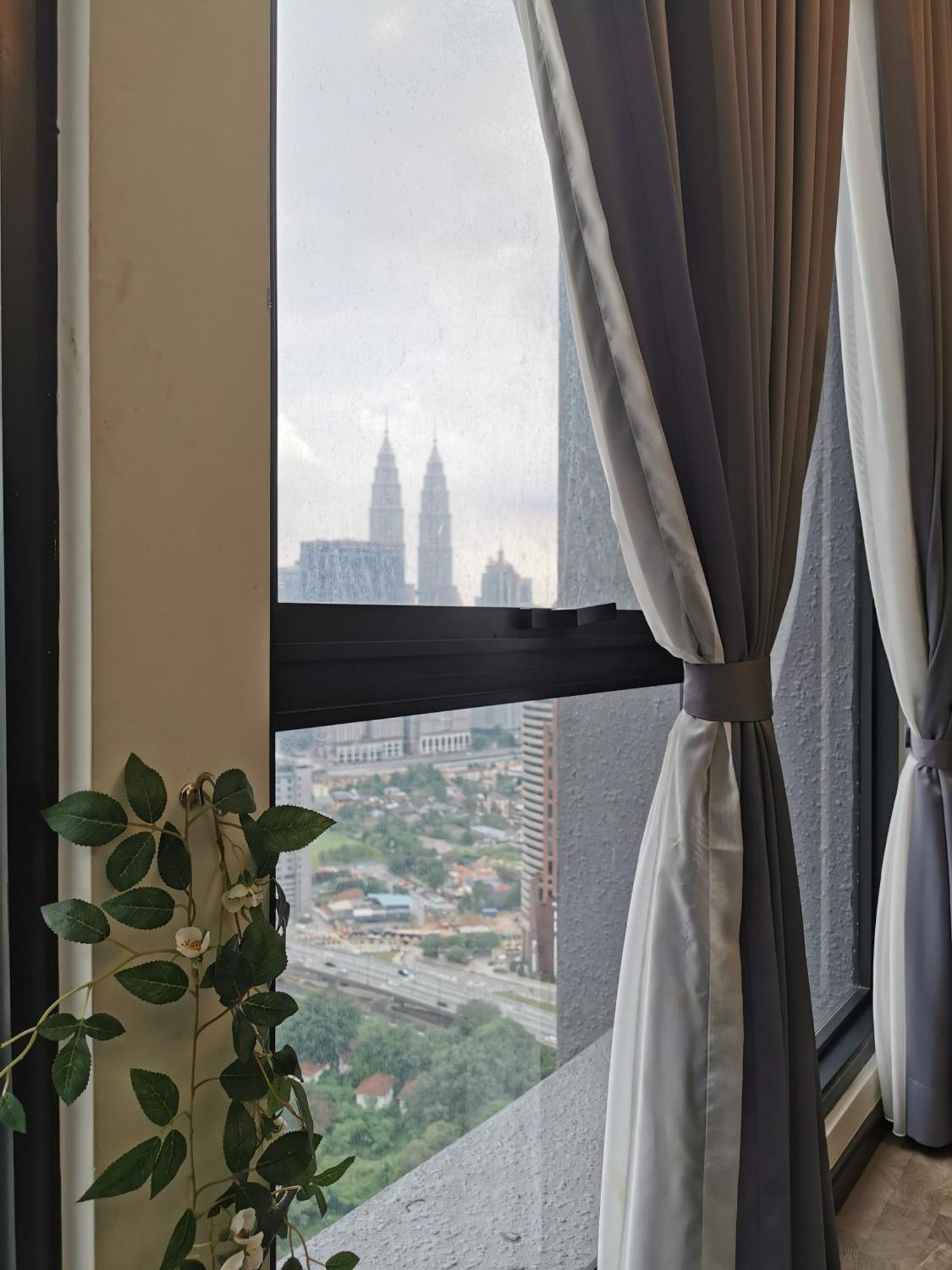 Expressionz Designer Suites Host By Aurora Premium Stay Kuala Lumpur Eksteriør bilde